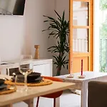 Loft Loarre | Estudio Premium Renovado | 5 Pax * Zaragoza