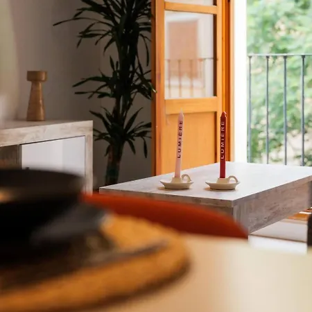 Apartmán Loft Loarre Estudio Premium Renovado 5 Pax *